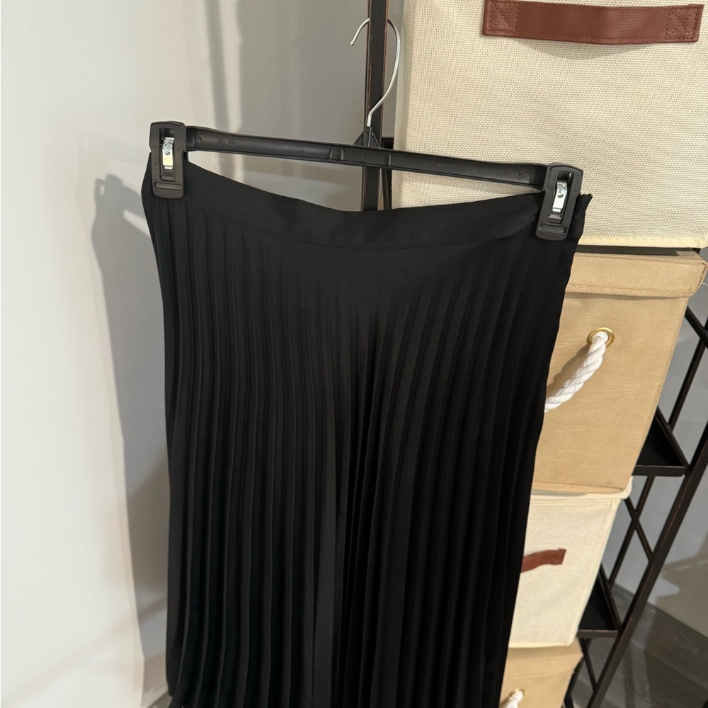 Zara Black Midi Pleated Skirt for Work